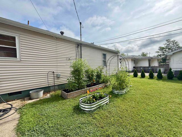 4109 Riverside Drive, Evansville, IN 47715