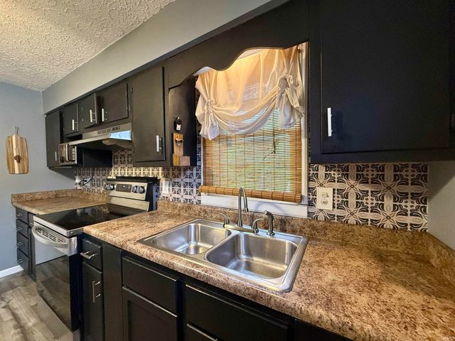 4109 Riverside Drive, Evansville, IN 47715