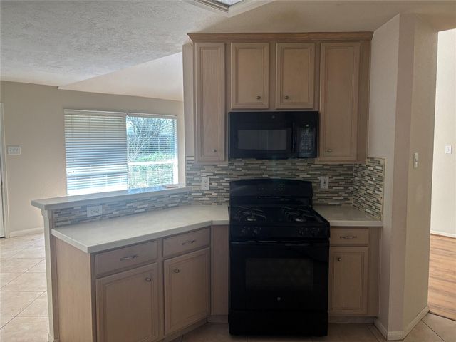 3526 Glenhill Drive, Pearland, TX 77584