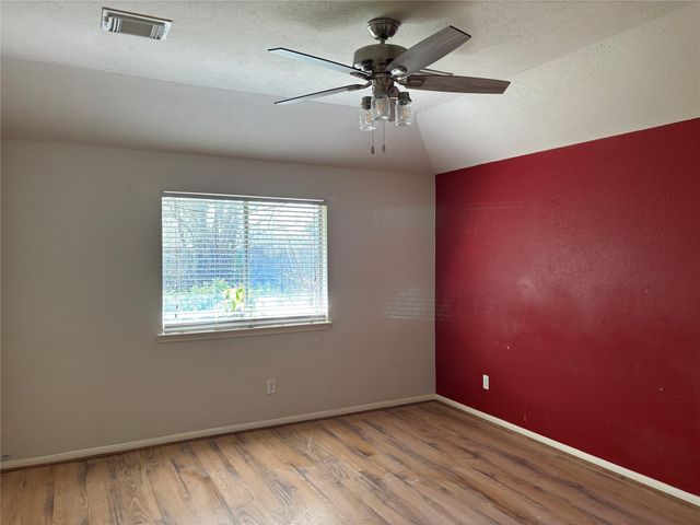 3526 Glenhill Drive, Pearland, TX 77584