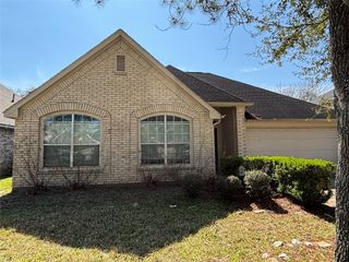 3526 Glenhill Drive, Pearland, TX 77584