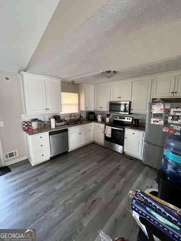 1915 Matthew Way, Lithonia, GA 30058