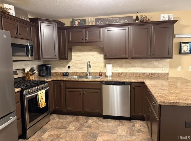 2541 Hogans Alley, Decatur, IN 46733