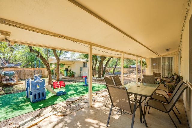 617 Dale DR, San Marcos, TX 78666