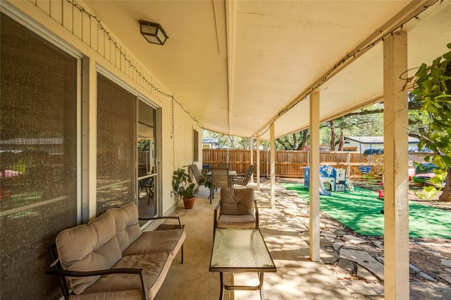 617 Dale DR, San Marcos, TX 78666