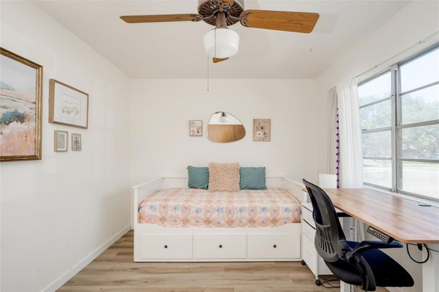 617 Dale DR, San Marcos, TX 78666