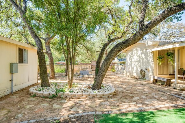 617 Dale DR, San Marcos, TX 78666