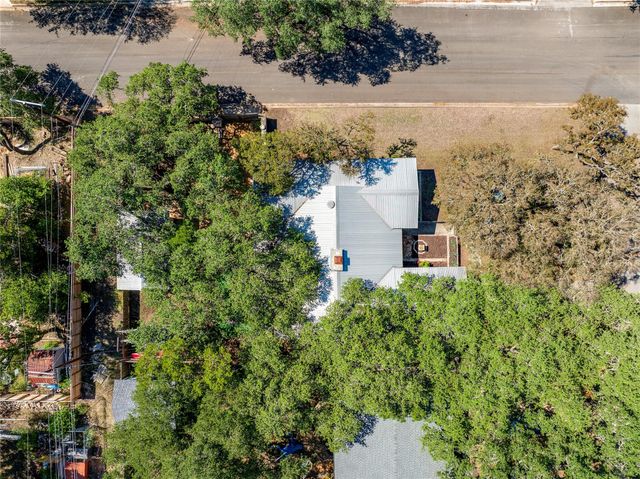 617 Dale DR, San Marcos, TX 78666