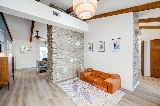 617 Dale DR, San Marcos, TX 78666