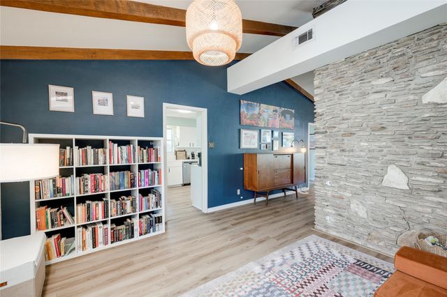 617 Dale DR, San Marcos, TX 78666
