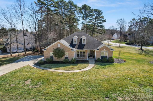 7526 Sedgebrook Drive E, Stanley, NC 28164