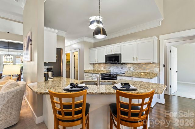 7526 Sedgebrook Drive E, Stanley, NC 28164