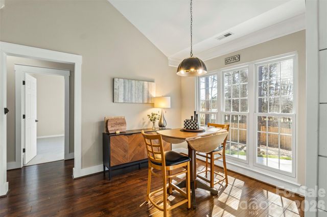 7526 Sedgebrook Drive E, Stanley, NC 28164