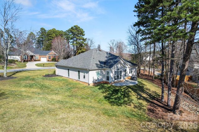 7526 Sedgebrook Drive E, Stanley, NC 28164