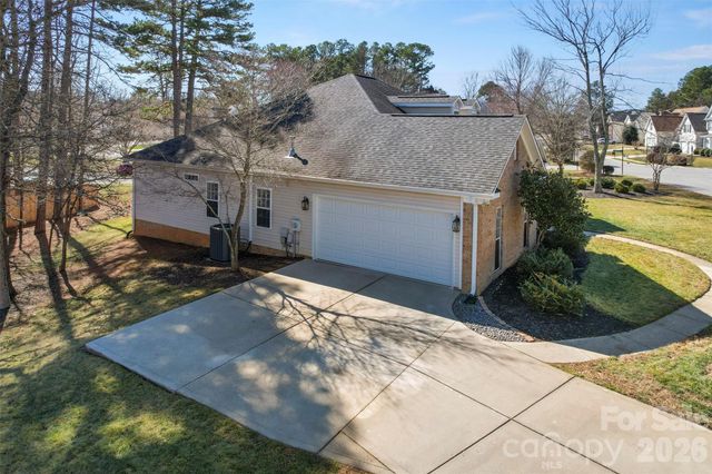 7526 Sedgebrook Drive E, Stanley, NC 28164