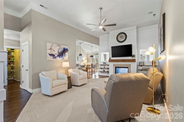 7526 Sedgebrook Drive E, Stanley, NC 28164