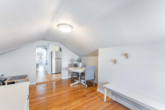 5615 W Henderson Street, Chicago, IL 60634
