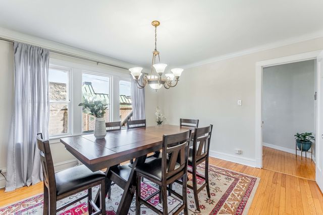 5615 W Henderson Street, Chicago, IL 60634