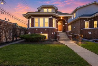 5615 W Henderson Street, Chicago, IL 60634