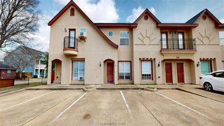 301 Nimitz Street B, College Station, TX 77840