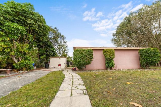 5805 NW 18th Court, Margate, FL 33063