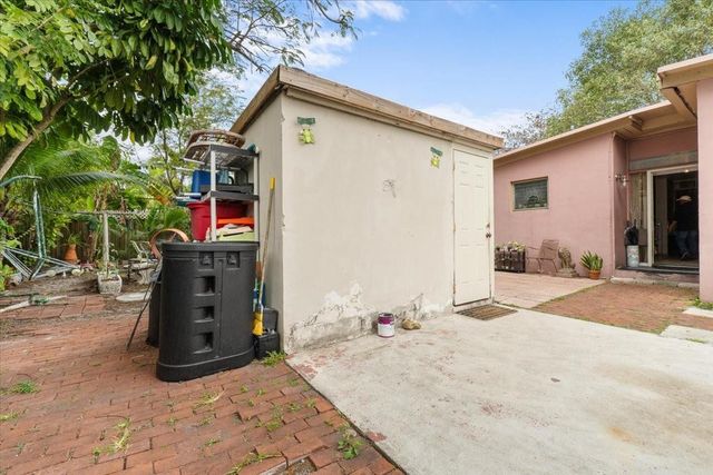 5805 NW 18th Court, Margate, FL 33063