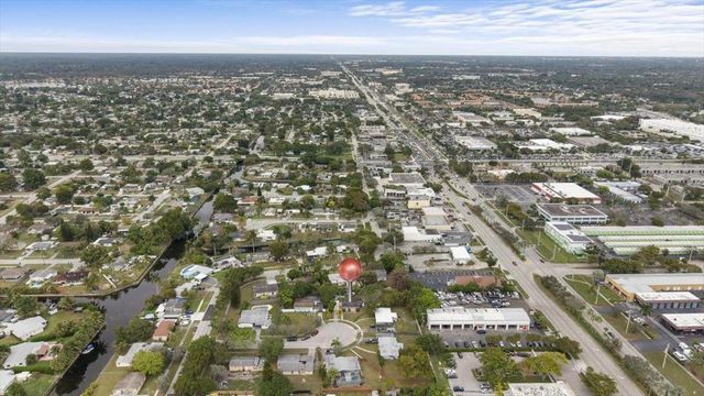 5805 NW 18th Court, Margate, FL 33063