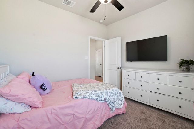 1318 Kingsgate Drive, Bryan, TX 77807