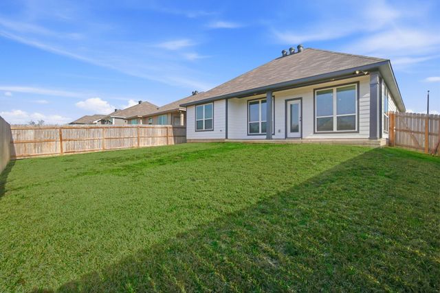 1318 Kingsgate Drive, Bryan, TX 77807