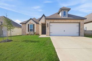 1318 Kingsgate Drive, Bryan, TX 77807