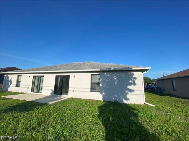 2943 Skyline BLVD 2941, Cape Coral, FL 33914