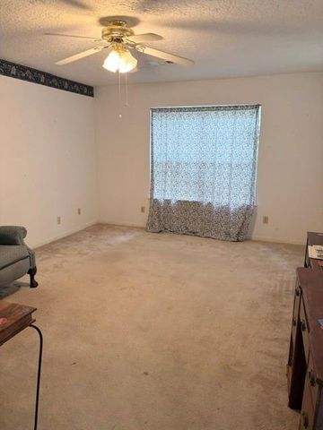 3737 Summer Lane, Huntsville, TX 77340