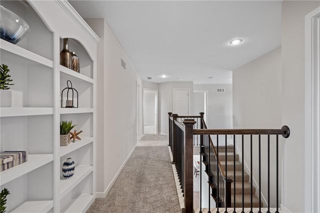 19422 W 114th Terrace, Olathe, KS 66061