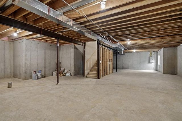 19422 W 114th Terrace, Olathe, KS 66061