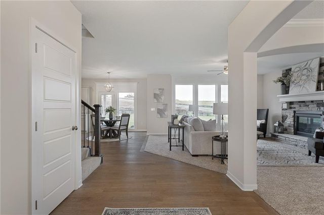 19422 W 114th Terrace, Olathe, KS 66061