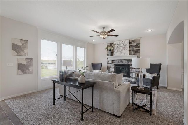 19422 W 114th Terrace, Olathe, KS 66061