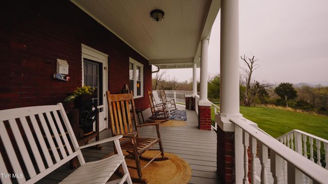 374 Sycamore Shoals Drive, Elizabethton, TN 37643