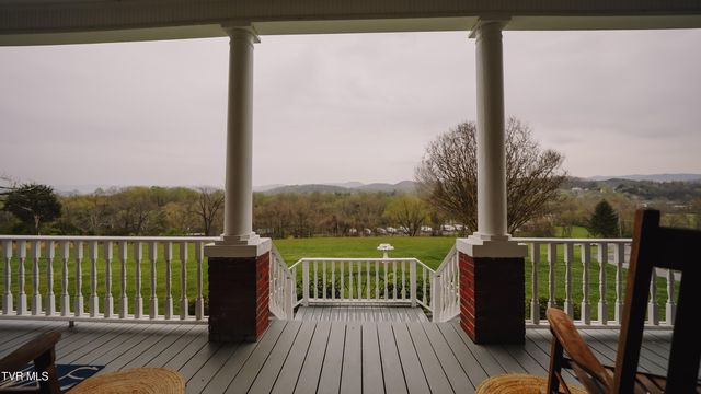 374 Sycamore Shoals Drive, Elizabethton, TN 37643