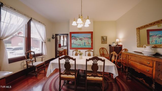 374 Sycamore Shoals Drive, Elizabethton, TN 37643