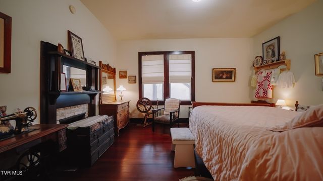 374 Sycamore Shoals Drive, Elizabethton, TN 37643