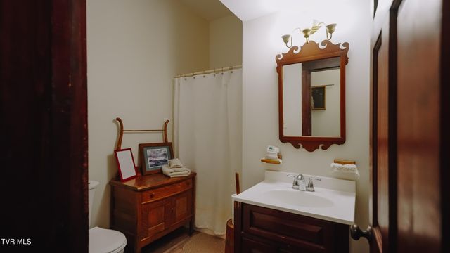 374 Sycamore Shoals Drive, Elizabethton, TN 37643