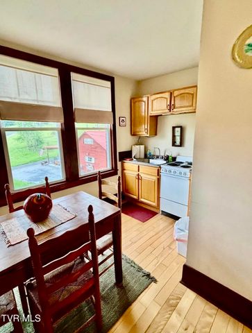 374 Sycamore Shoals Drive, Elizabethton, TN 37643