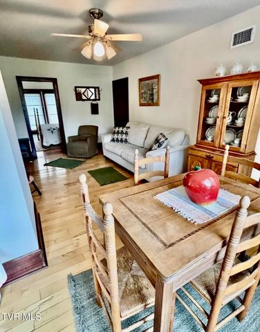 374 Sycamore Shoals Drive, Elizabethton, TN 37643