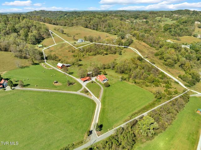 374 Sycamore Shoals Drive, Elizabethton, TN 37643