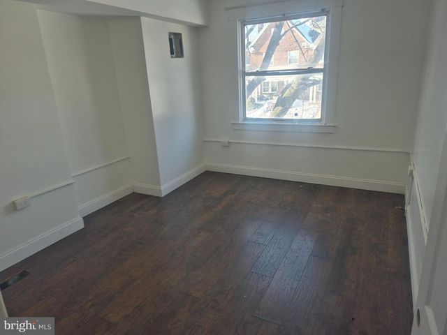 805 N WOODINGTON RD, Baltimore, MD 21229