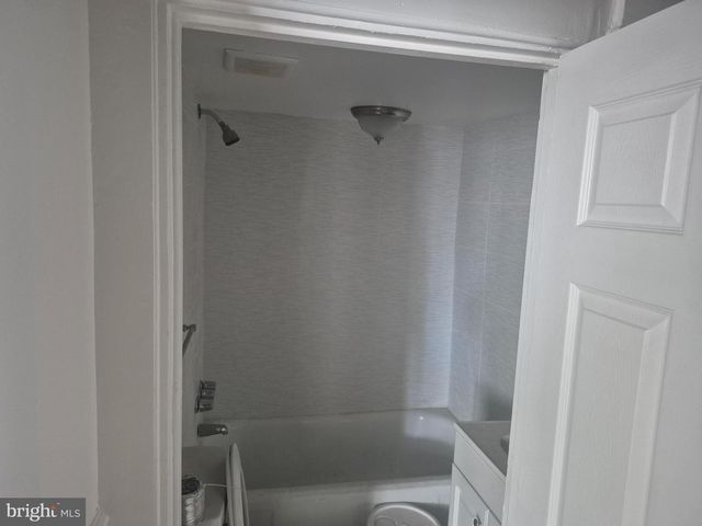 805 N WOODINGTON RD, Baltimore, MD 21229