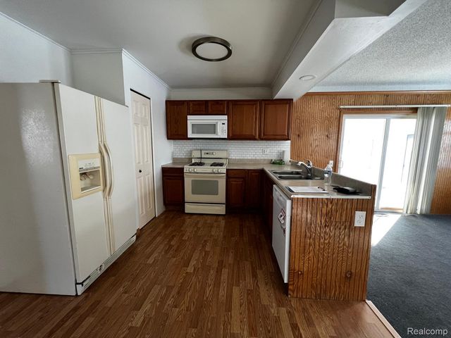 30469 Winthrop Drive, Madison Heights, MI 48071