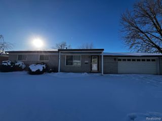 30469 Winthrop Drive, Madison Heights, MI 48071