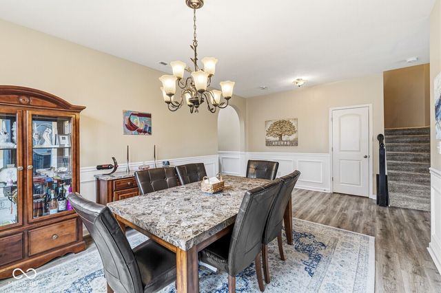 7713 Eagle Point, Zionsville, IN 46077