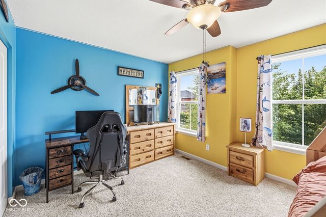 7713 Eagle Point, Zionsville, IN 46077